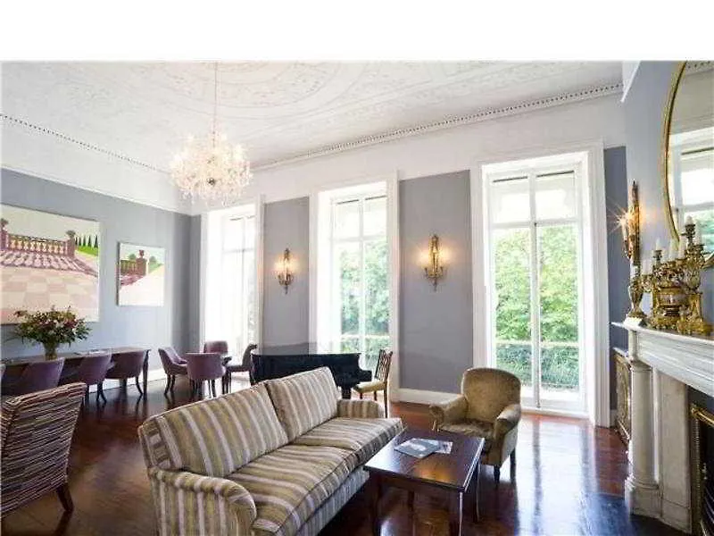 Townhouse On The Green Dublin Hotel